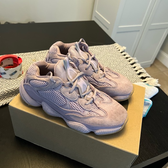 Yeezy 500 Soft Vision - Picture 2 of 3